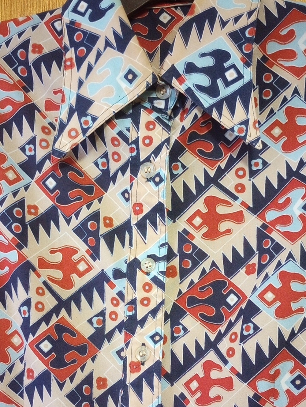 French Accent Vtg Retro Polyester Blouse. Red/ Orange, Blue, White, Tan. Med?